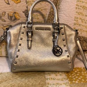 Ladies handbag